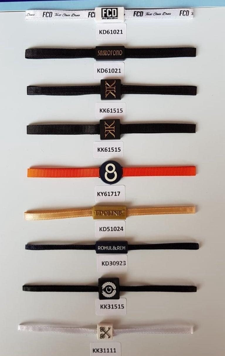 Woven labels and tactile hangtag references